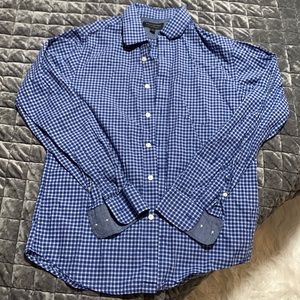 Banana republic size small shirt